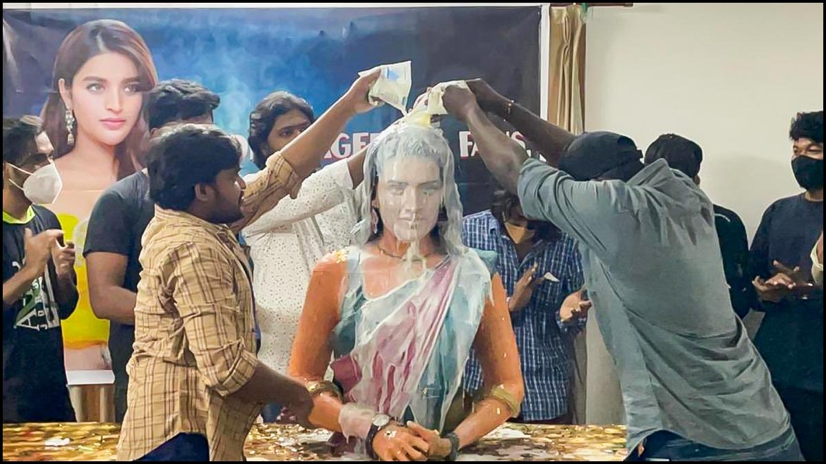 சிம்பு பட நாயகிக்கு கோவில் கட்டி தீபாரதனை