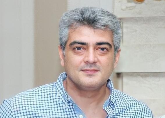 வலிமை அப்டேட் கேட்டு முருகனிடம் வேண்டுதல்