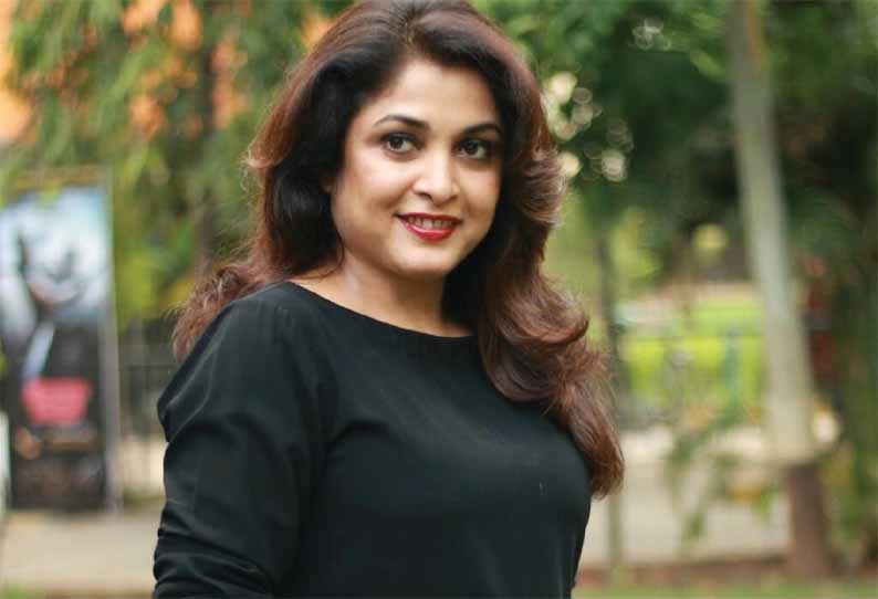 பிக்பாஸ் ஜோடிகள் சூட்டிங் ஸ்பாட்டில் நடிகை ரம்யா கிருஷ்ணன்