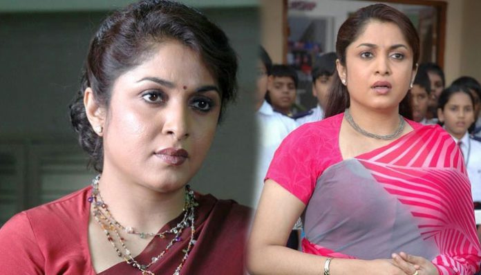 அந்த மாதிரியான கதாபாத்திரங்கள் போரடித்து விடுகிறது – ரம்யா கிருஷ்ணன்!